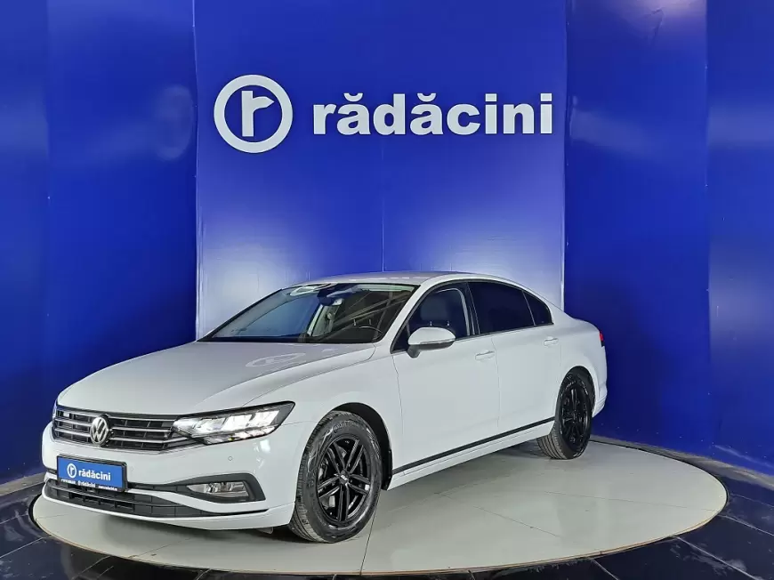 VOLKSWAGEN PASSAT Sedan 2020
