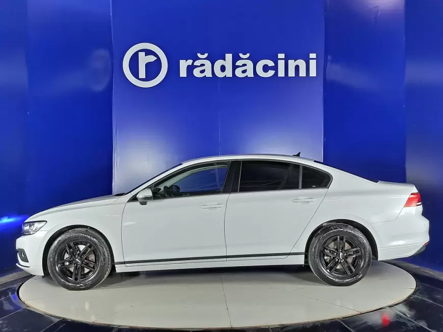 VOLKSWAGEN PASSAT Sedan 2020