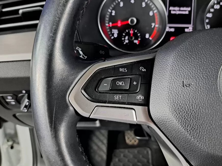 VOLKSWAGEN PASSAT Sedan 2020