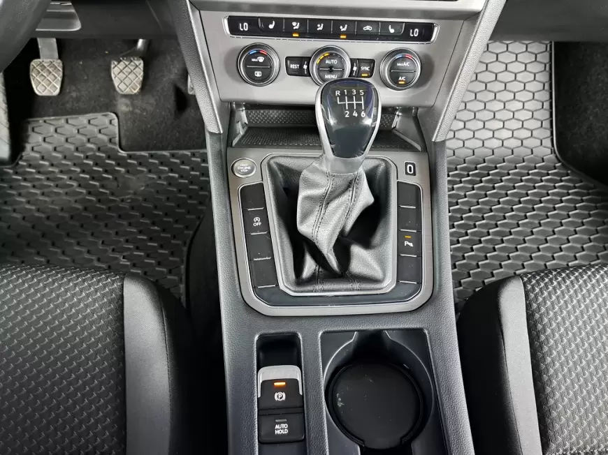 VOLKSWAGEN PASSAT Sedan 2020