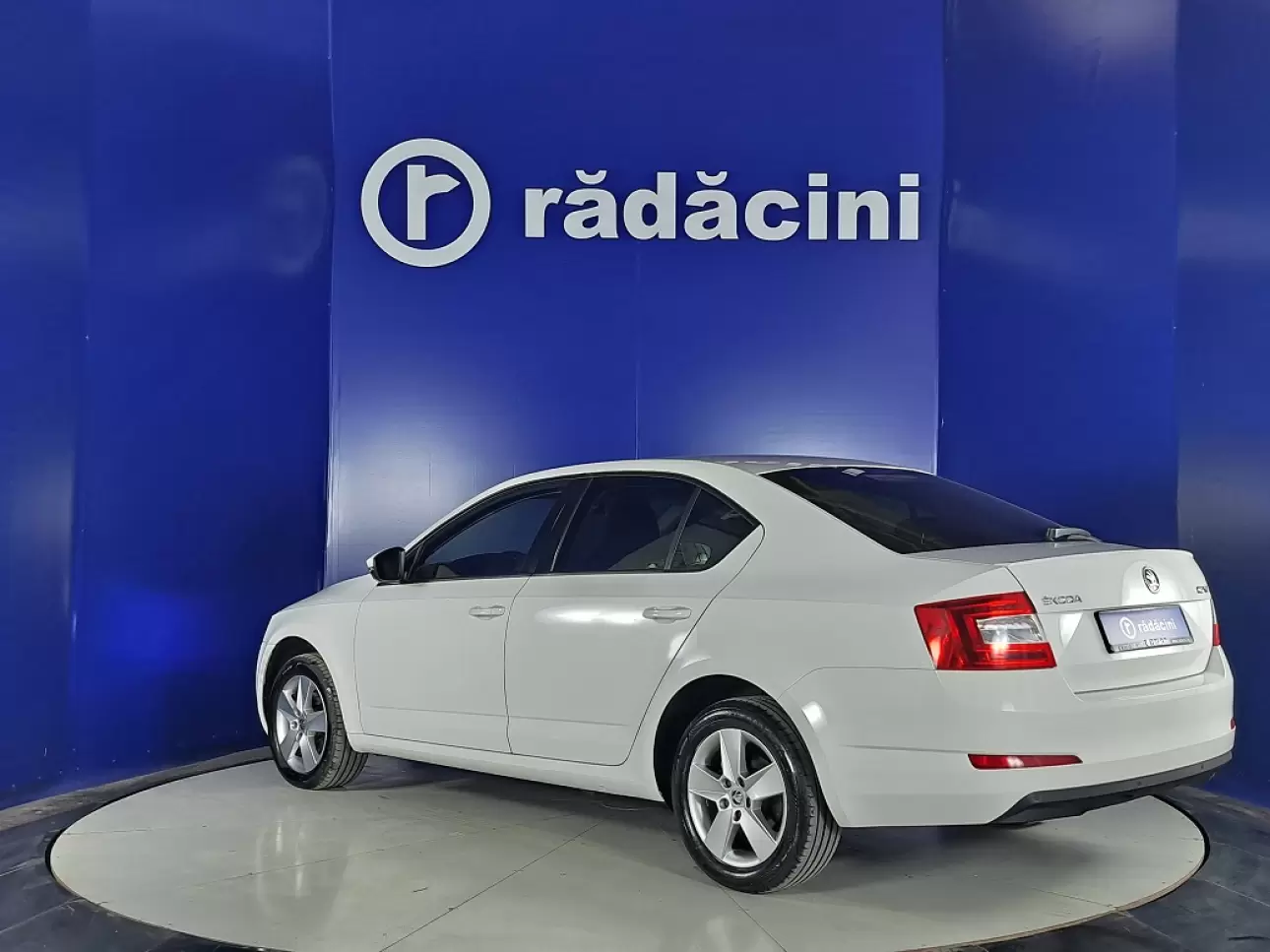 SKODA OCTAVIA Sedan 2015