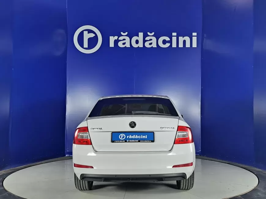 SKODA OCTAVIA Sedan 2015