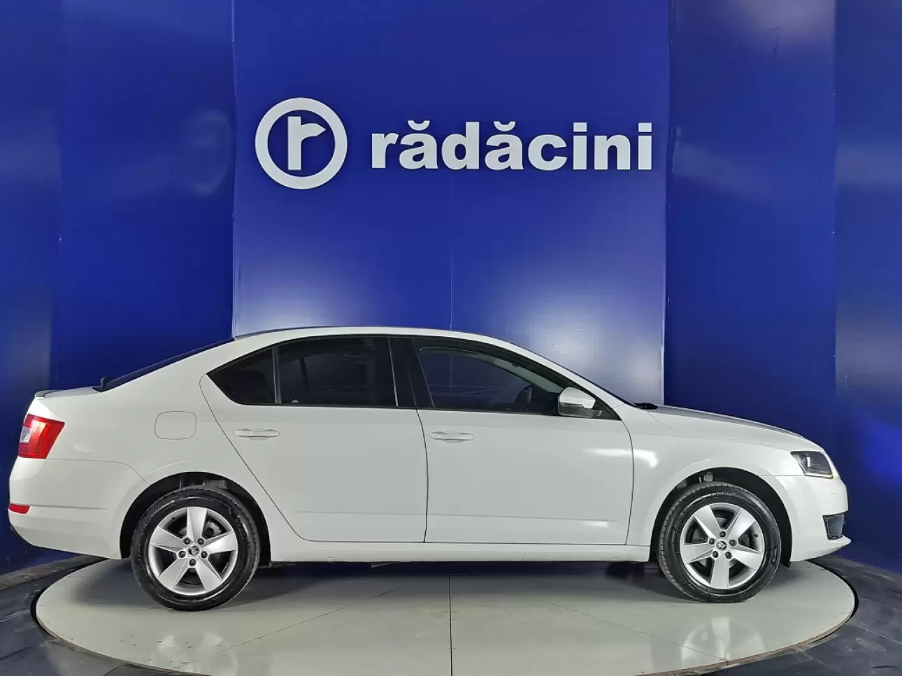 SKODA OCTAVIA Sedan 2015