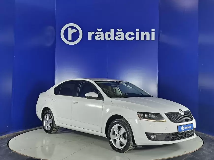 SKODA OCTAVIA Sedan 2015