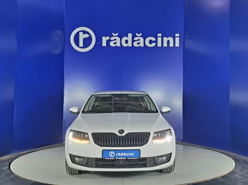 SKODA OCTAVIA Sedan 2015