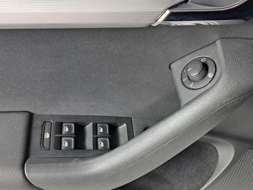 SKODA OCTAVIA Sedan 2015
