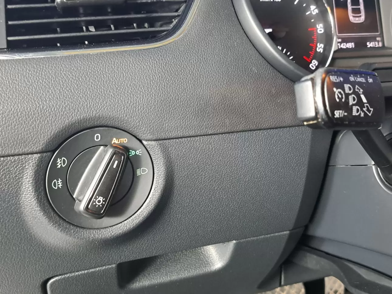 SKODA OCTAVIA Sedan 2015