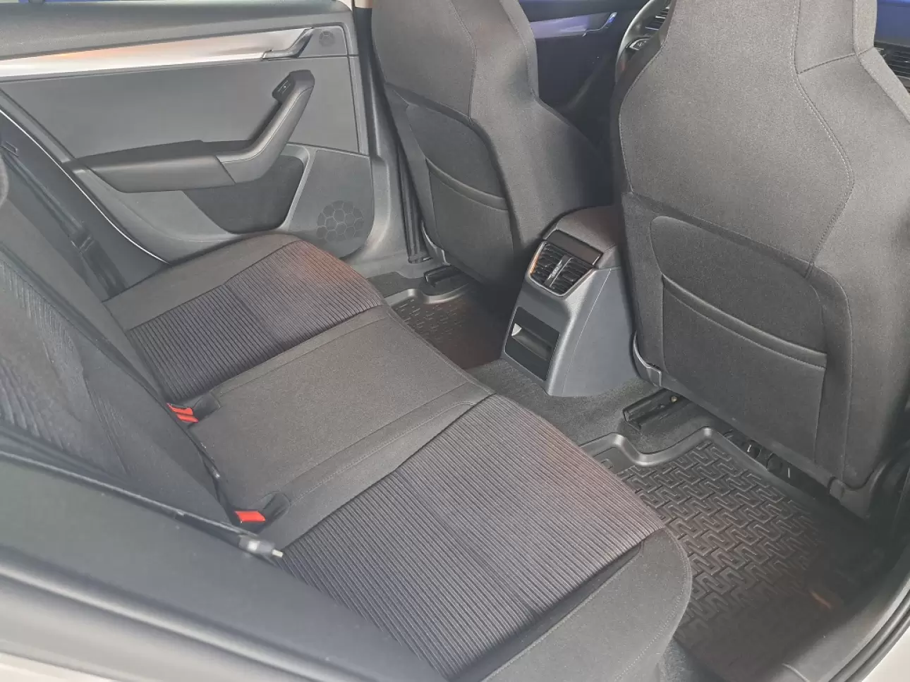 SKODA OCTAVIA Sedan 2015