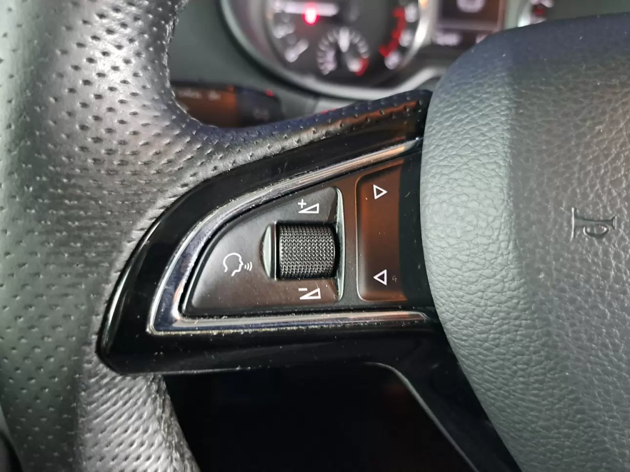 SKODA OCTAVIA Sedan 2015