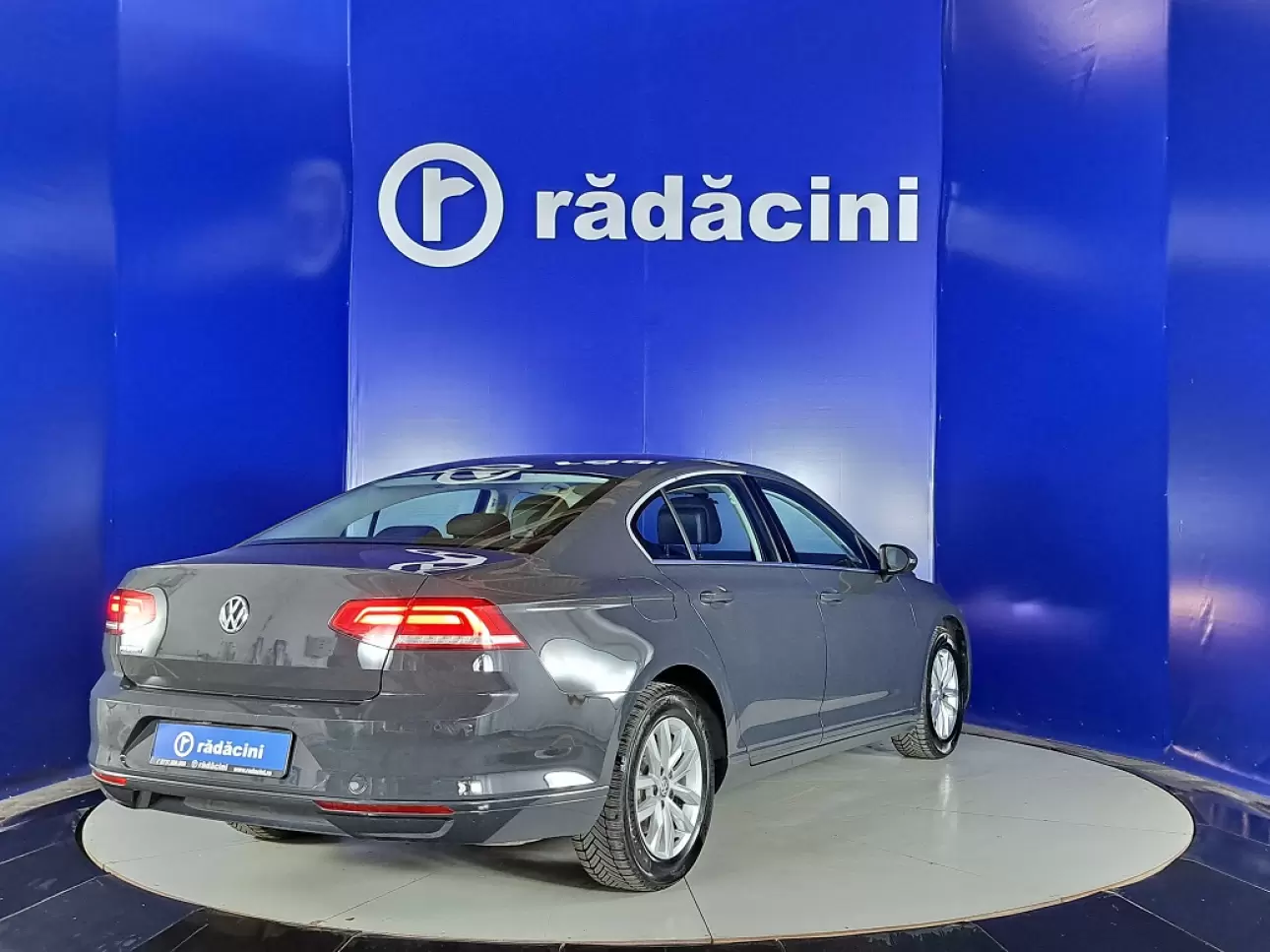 VOLKSWAGEN PASSAT Sedan 2019