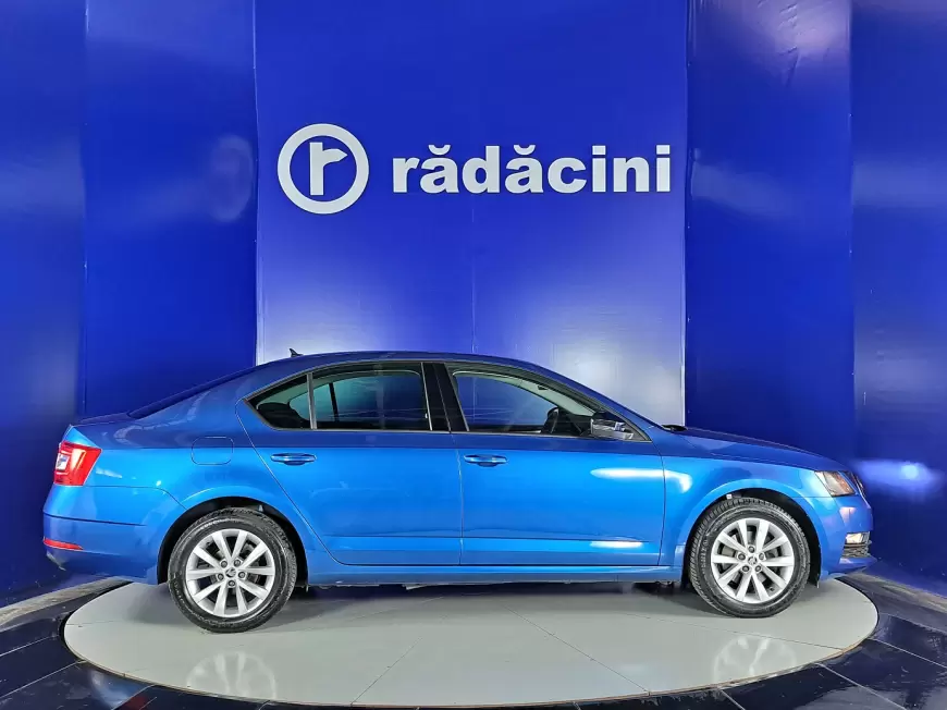 SKODA OCTAVIA Sedan 2019