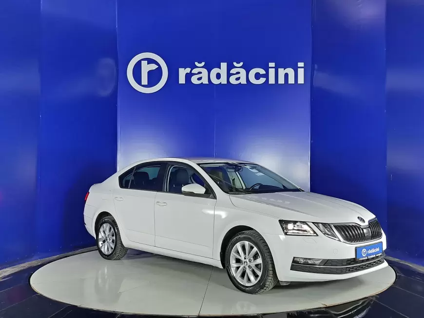 SKODA OCTAVIA Sedan 2019