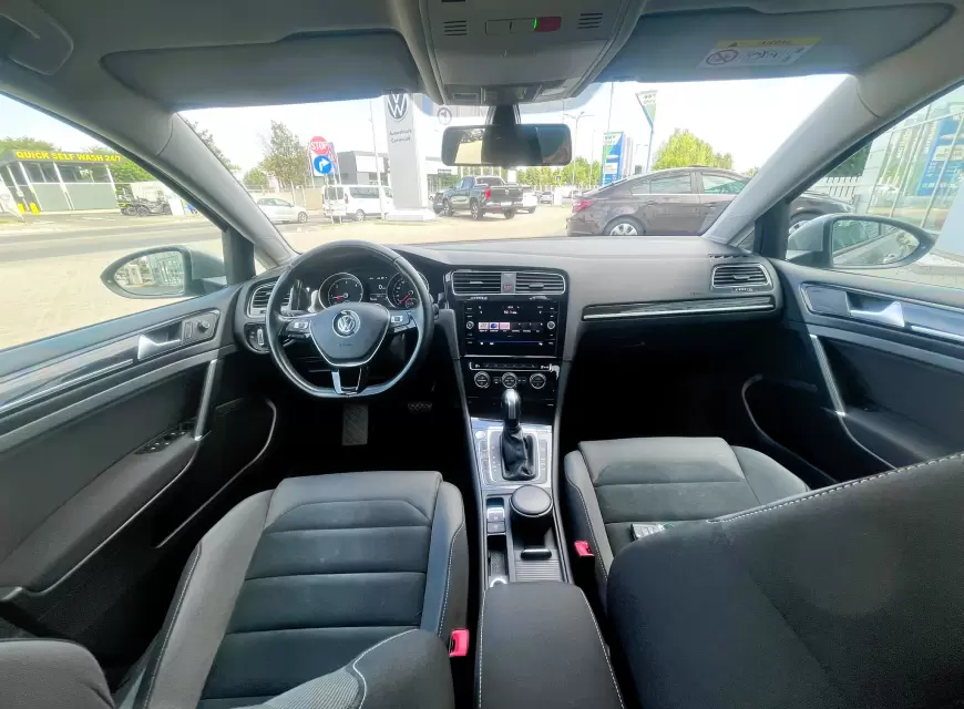 Volkswagen Golf Hatchback 2020