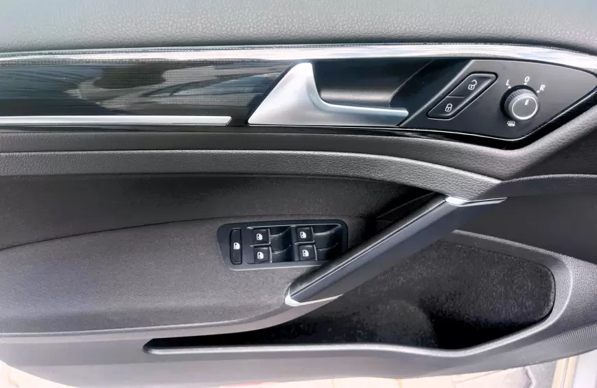 Volkswagen Golf Hatchback 2020