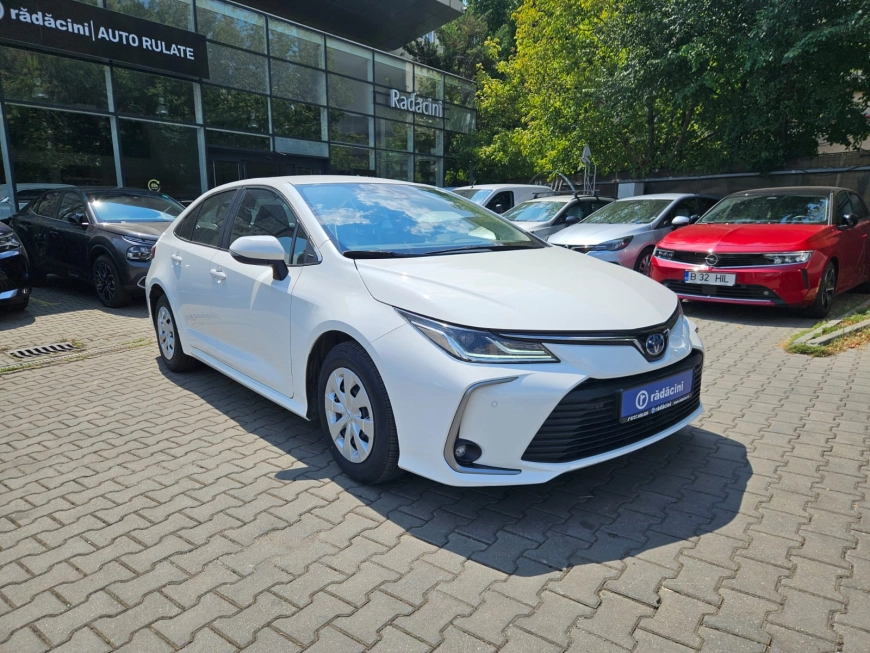 TOYOTA COROLLA SEDAN 1.8 HYBRID BUSINESS 2022