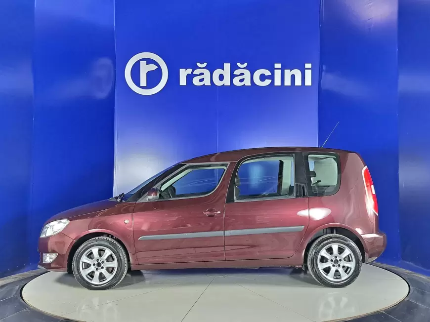 SKODA ROOMSTER Hatchback 2010