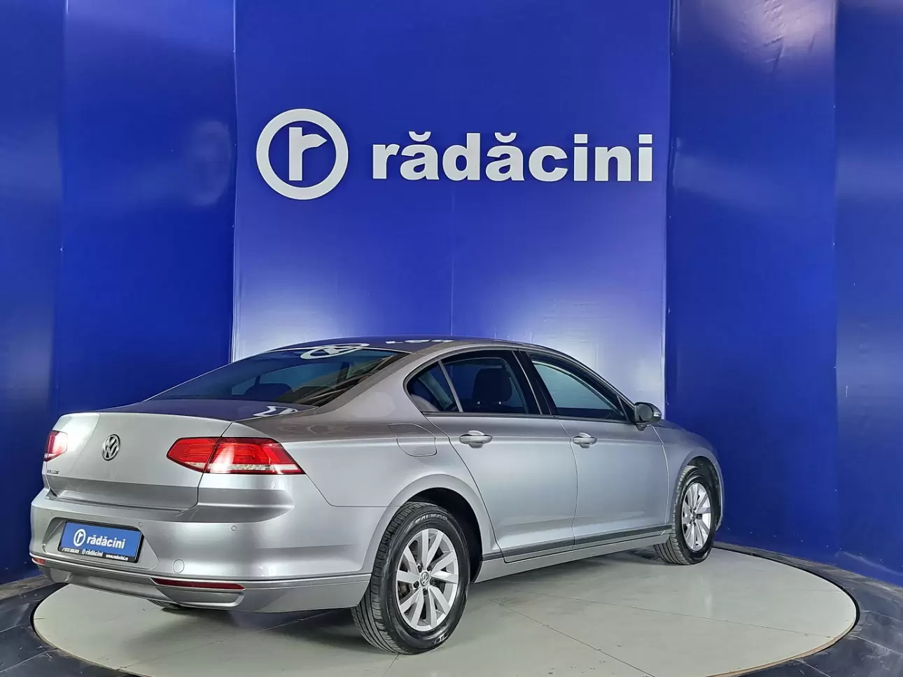 VOLKSWAGEN PASSAT Sedan 2019