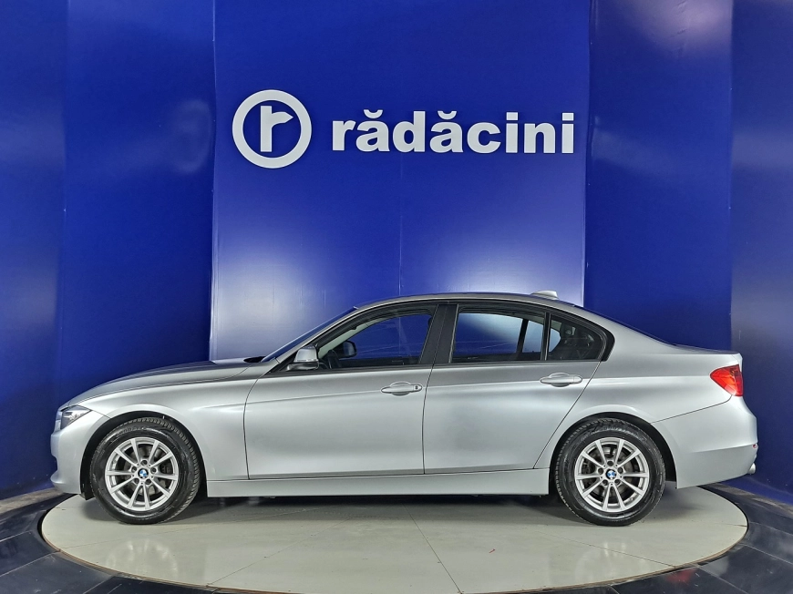 BMW 318D Sedan 2015