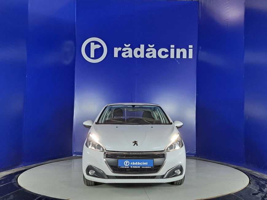 PEUGEOT 208 Hatchback 2018