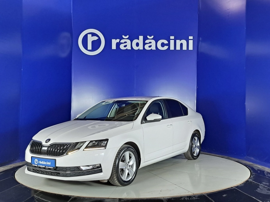 SKODA OCTAVIA Sedan 2019