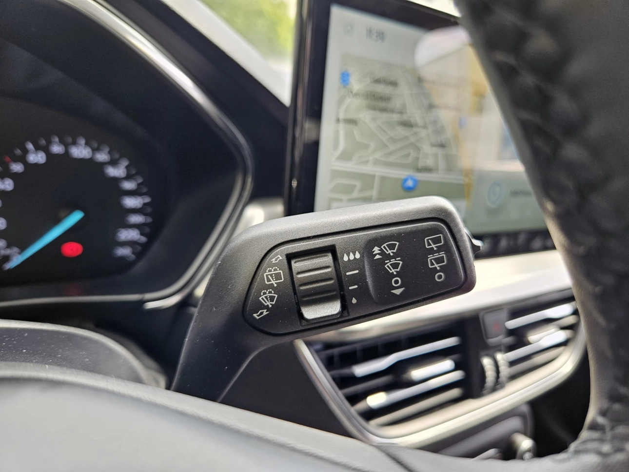 FORD FOCUS HB 1.0 ECOBOOST MHEV 125CP TITANIUM AT7 2022