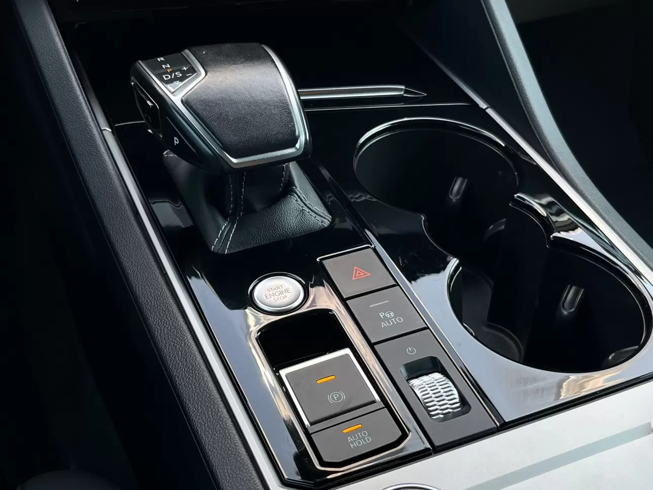 Volkswagen Touareg SUV 2022