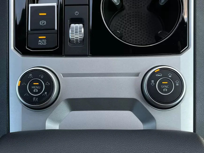 Volkswagen Touareg SUV 2022