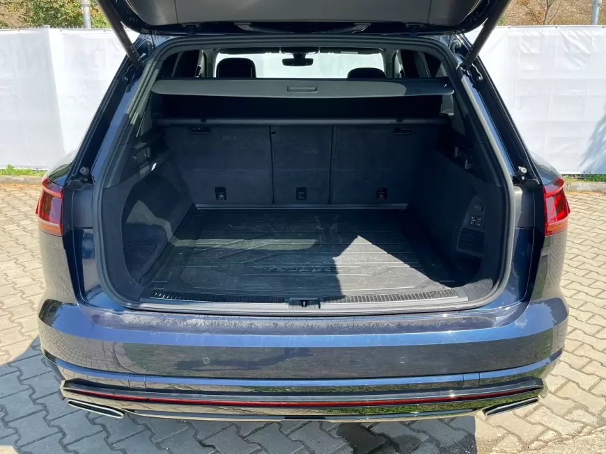 Volkswagen Touareg SUV 2022