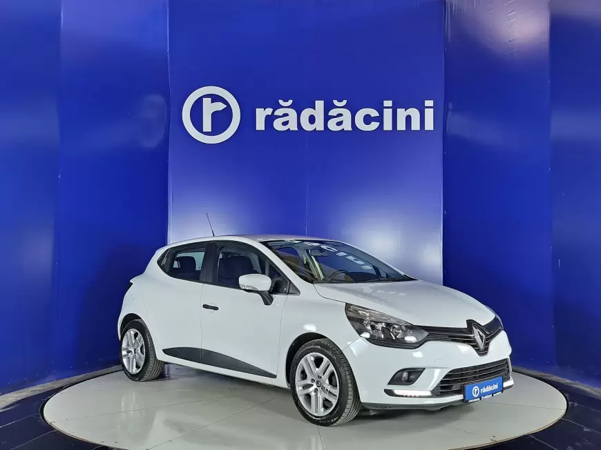 RENAULT CLIO Hatchback 2019