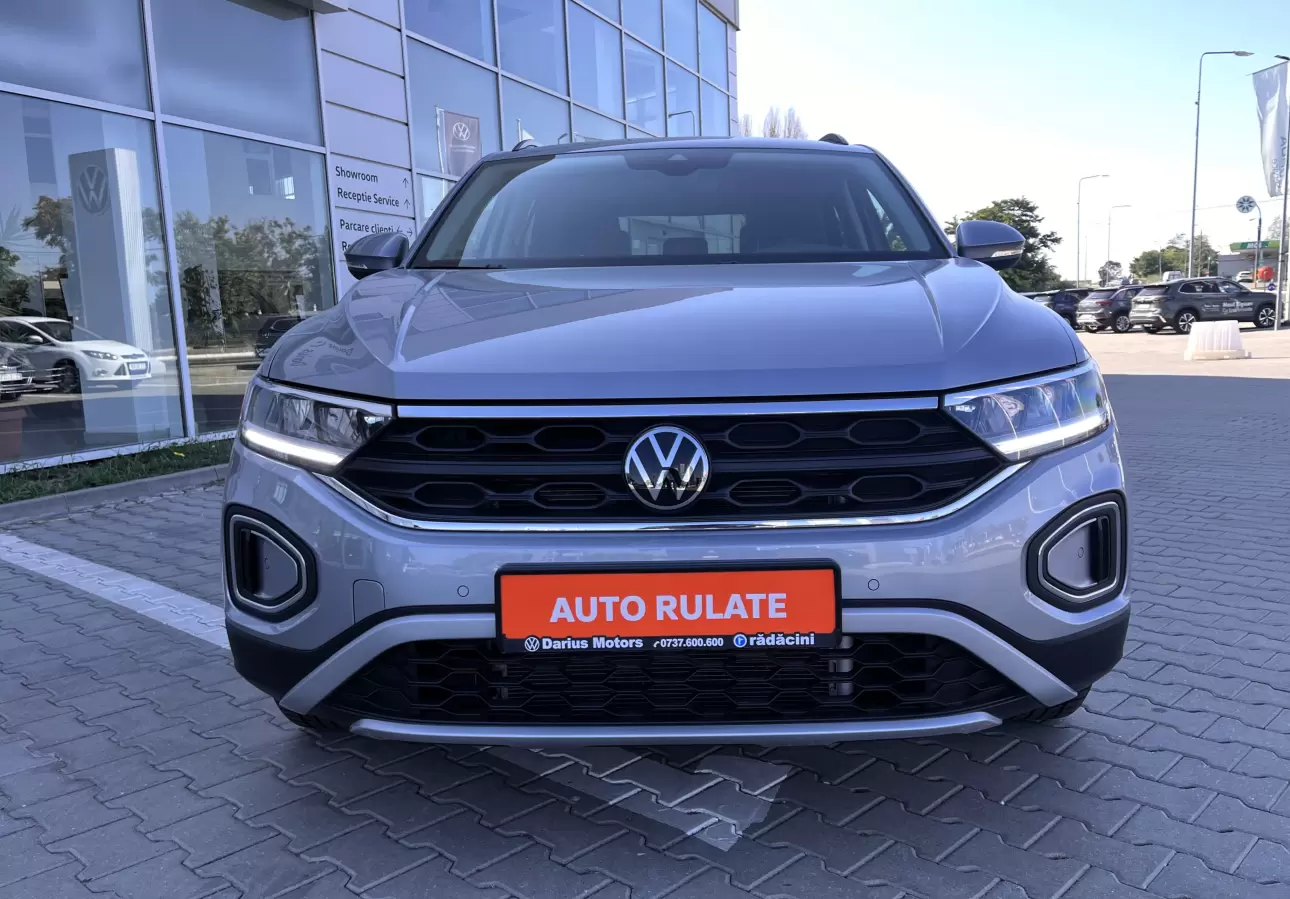 Volkswagen T-Roc SUV 2023