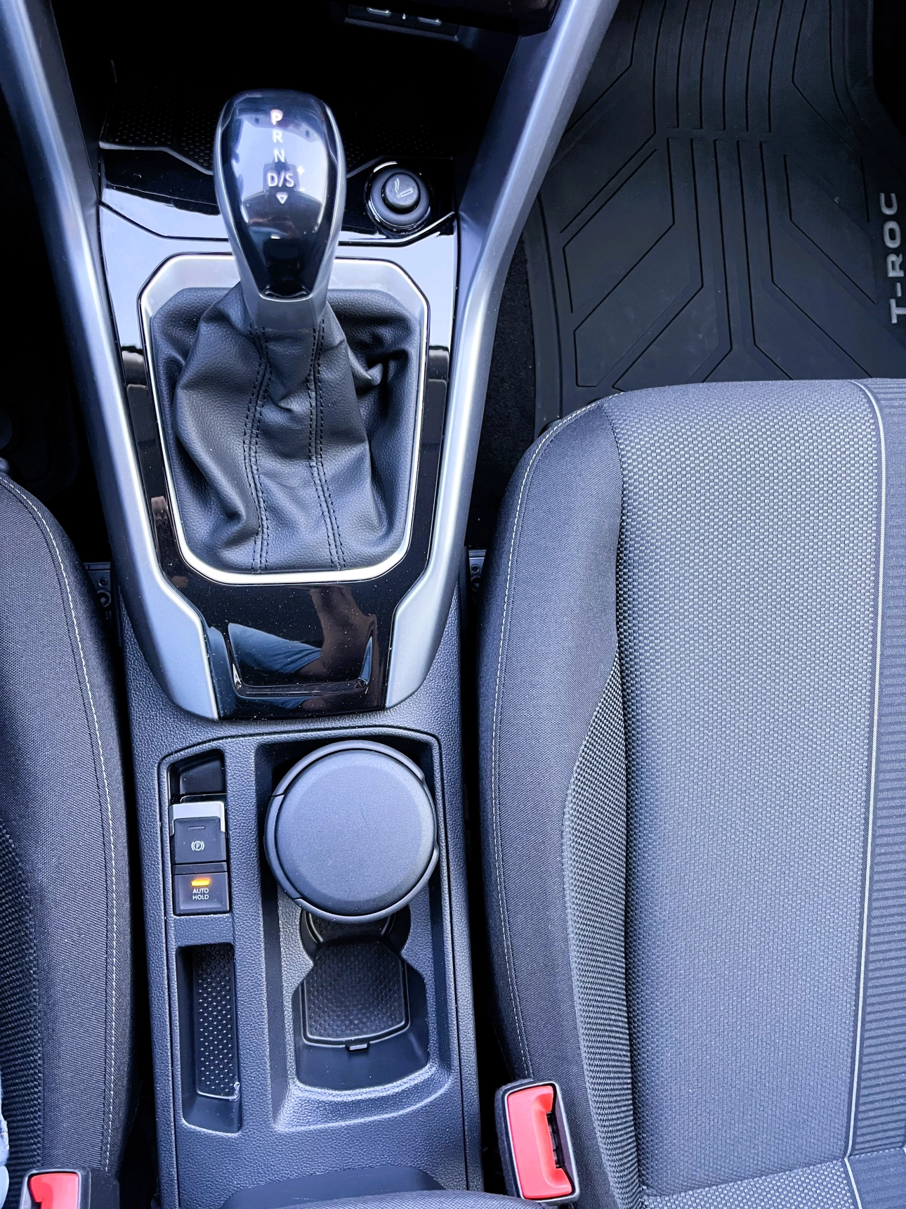 Volkswagen T-Roc SUV 2023