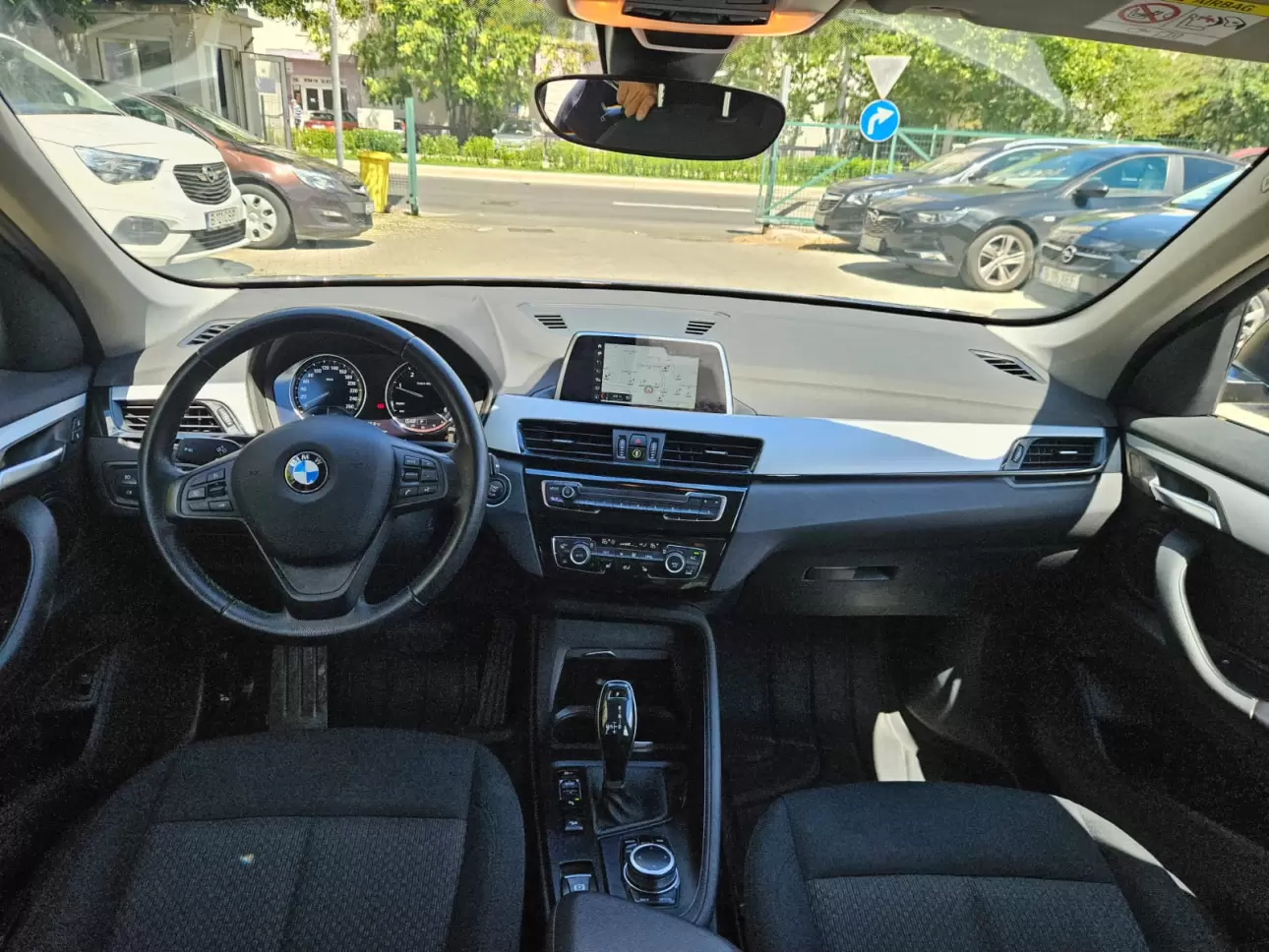 BMW X1 2.0 xDrive18d Advantage AT 150CP 2019