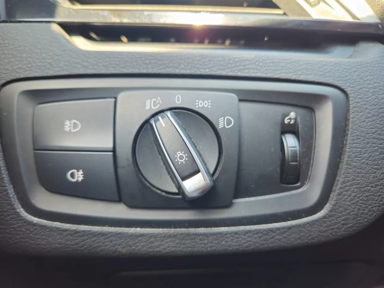 BMW X1 2.0 xDrive18d Advantage AT 150CP 2019