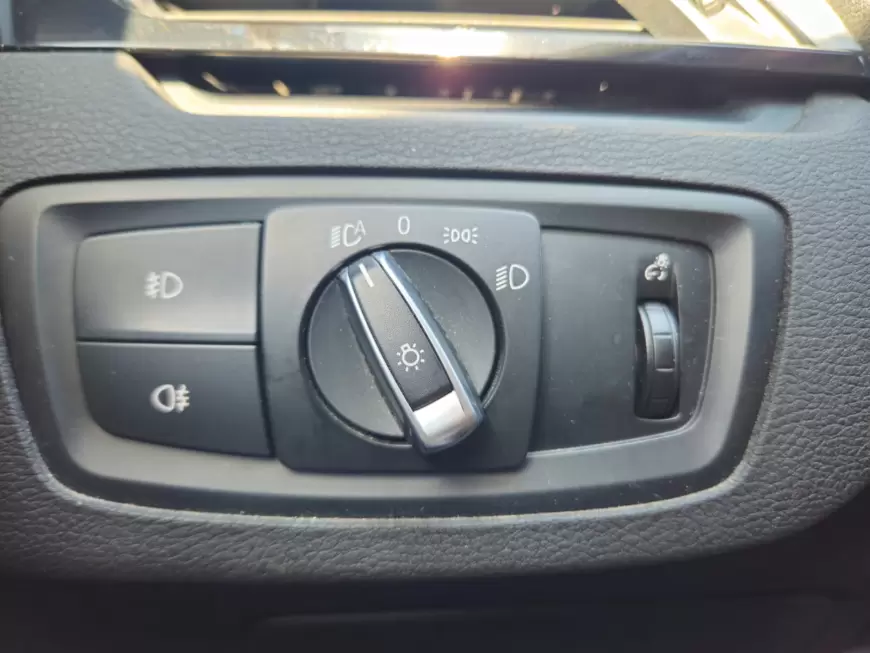 BMW X1 2.0 xDrive18d Advantage AT 150CP 2019