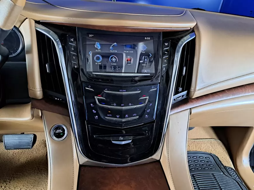 CADILLAC ESCALADE SUV 2016