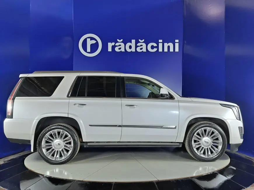 CADILLAC ESCALADE