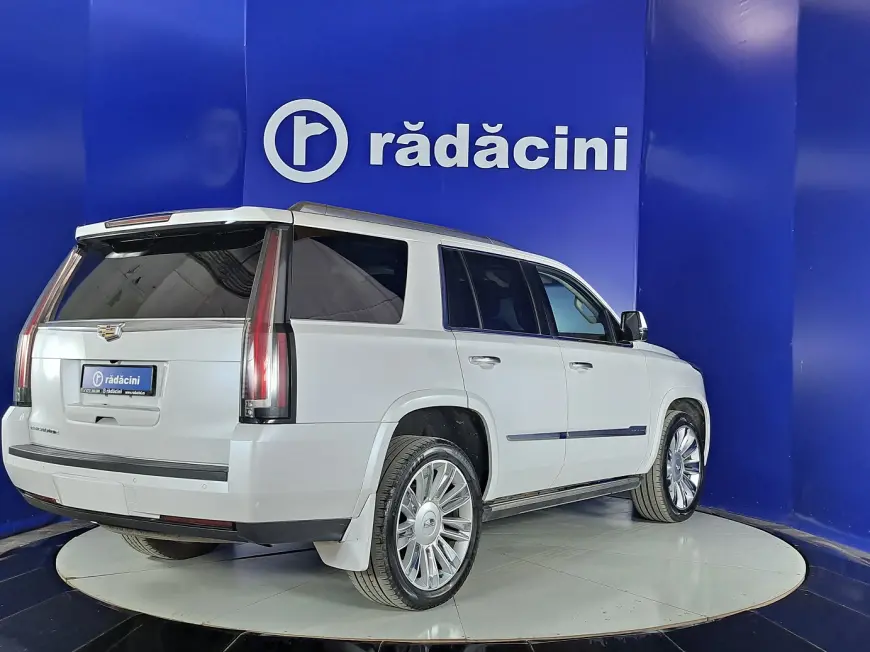 CADILLAC ESCALADE