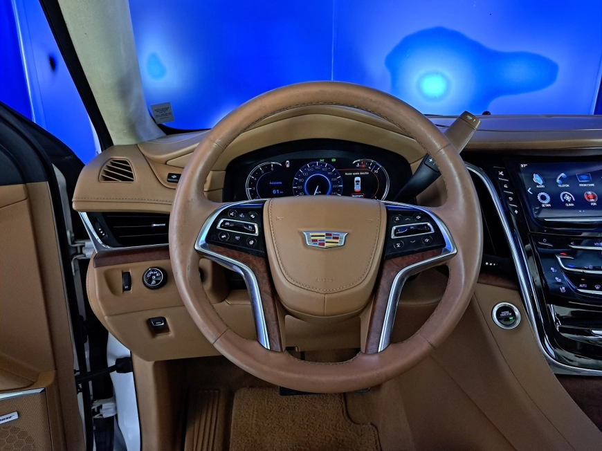 CADILLAC ESCALADE