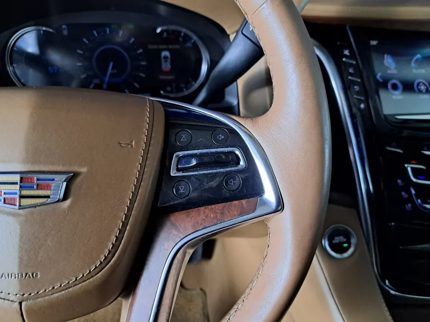 CADILLAC ESCALADE