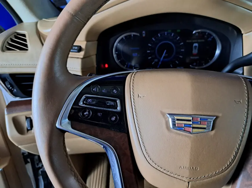 CADILLAC ESCALADE