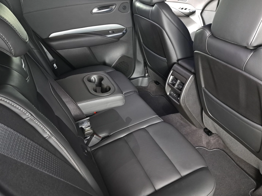 CADILLAC XT4 SUV 2023