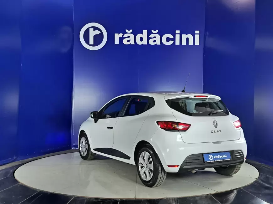 RENAULT CLIO Hatchback 2019