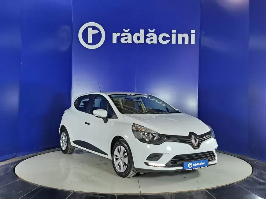 RENAULT CLIO Hatchback 2019