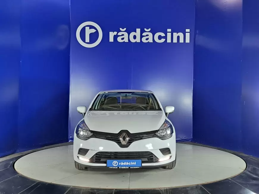 RENAULT CLIO Hatchback 2019