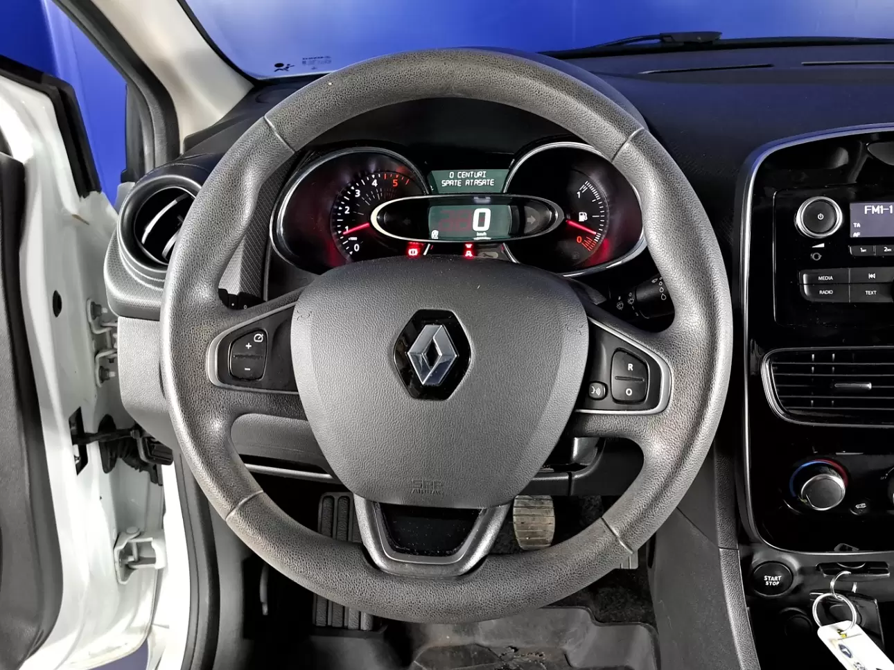 RENAULT CLIO Hatchback 2019