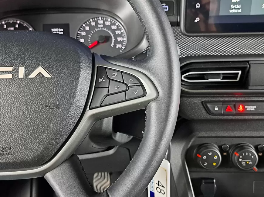 DACIA LOGAN Sedan 2023
