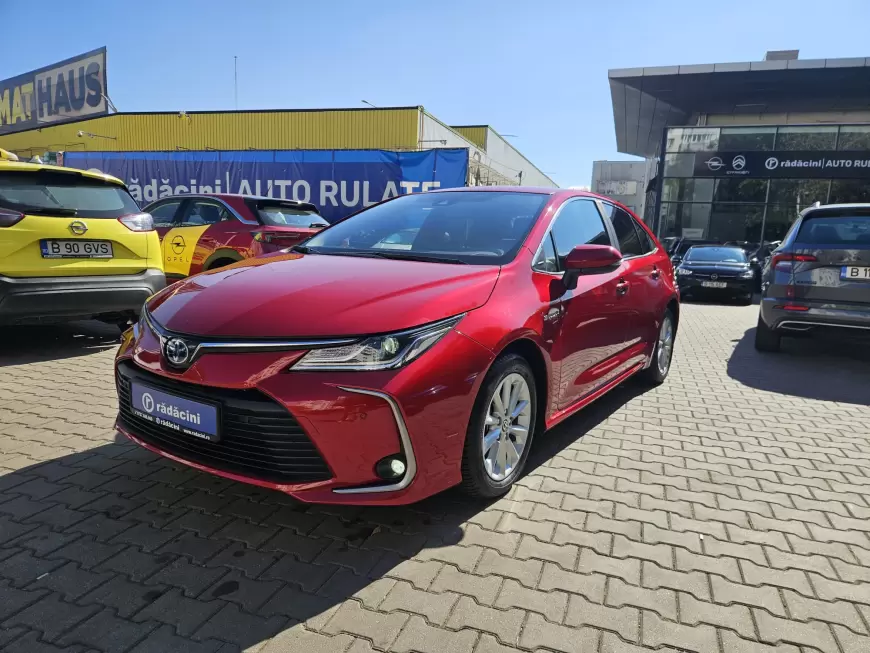 TOYOTA COROLLA SEDAN 1.8 HYBRID DYNAMIC 2021