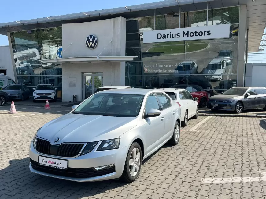 SKODA OCTAVIA Sedan 2019