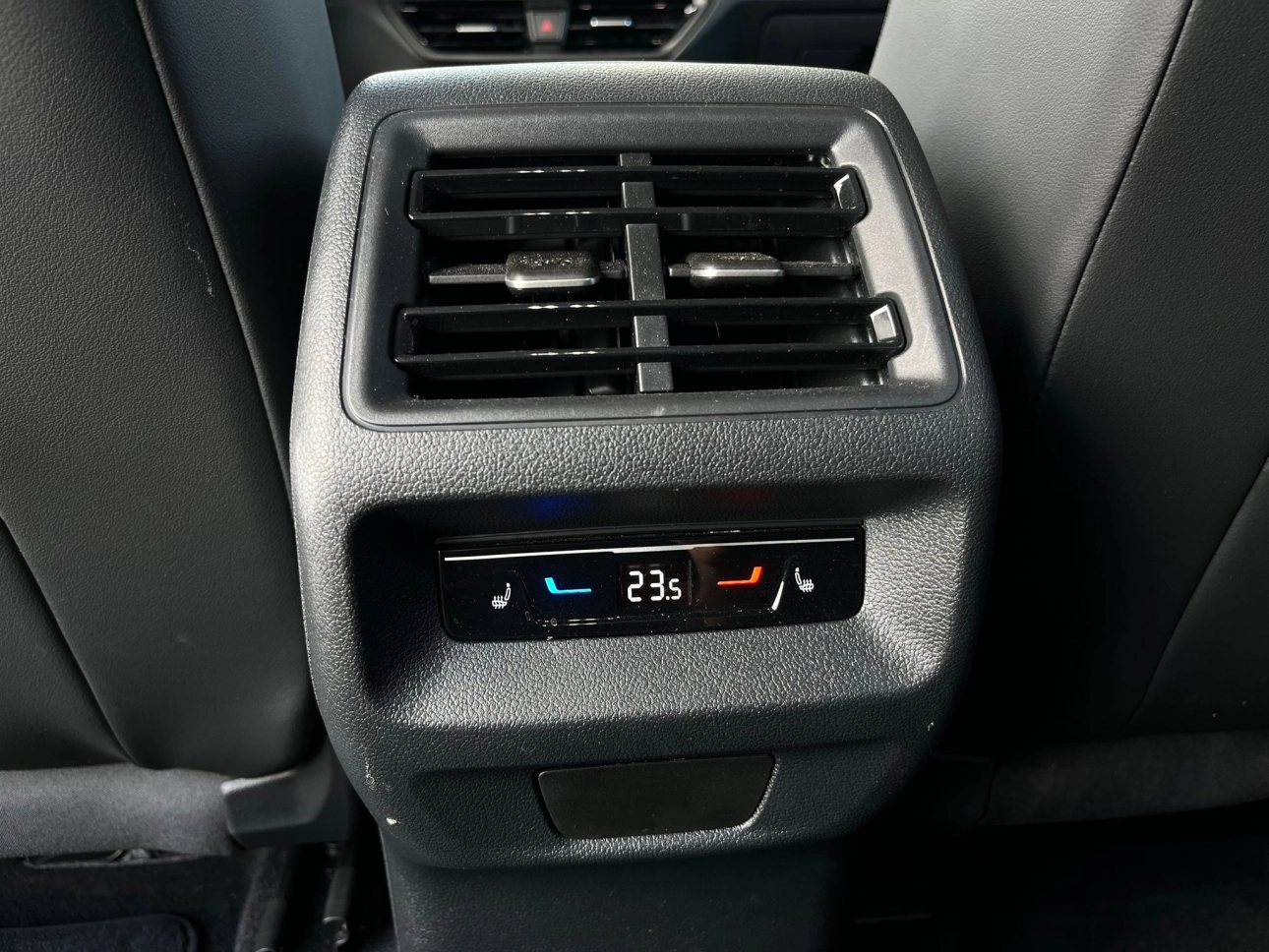Volkswagen Tiguan SUV 2024
