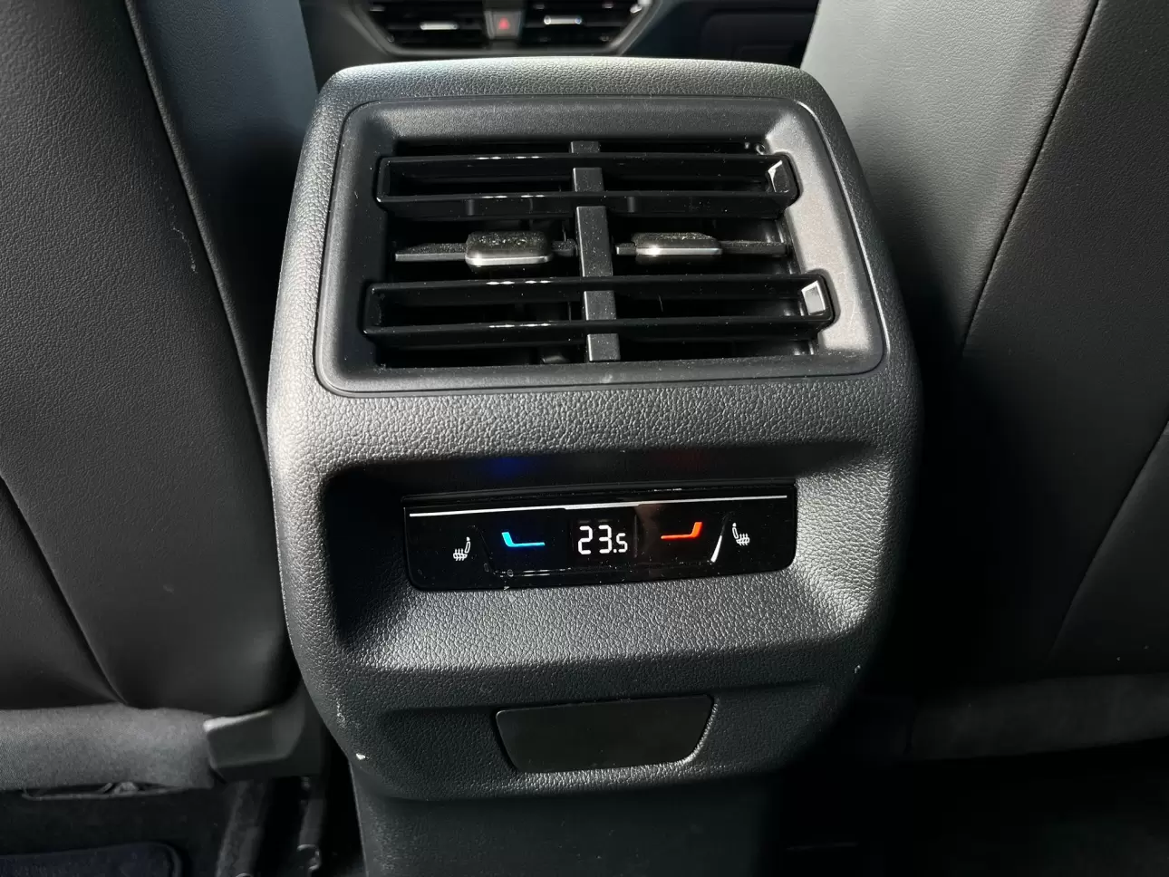 Volkswagen Tiguan SUV 2024